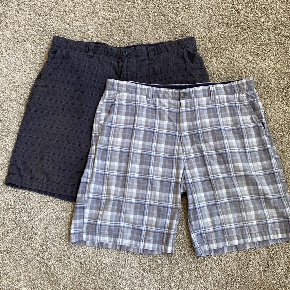 Set of 2 men’s cotton shorts